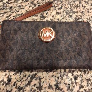 Michael Kors Clutch